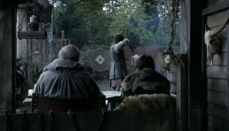 Момент из 5 серии 1 сезона