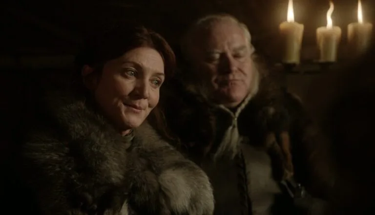 Момент из 9 серии 1 сезона