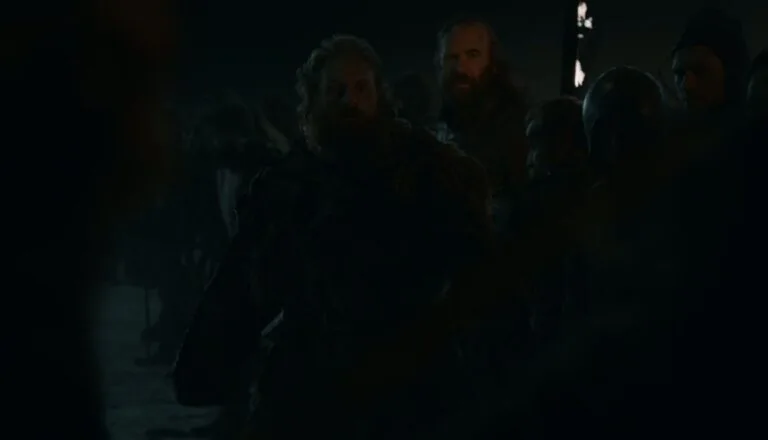 Момент из 3 серии 8 сезона